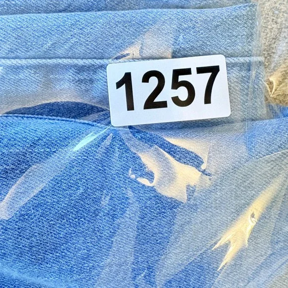 Talbots Jeans Women Sz 4 Petite Wide Leg Trouser Light Wash Frayed Hem Denim - Picture 11 of 12